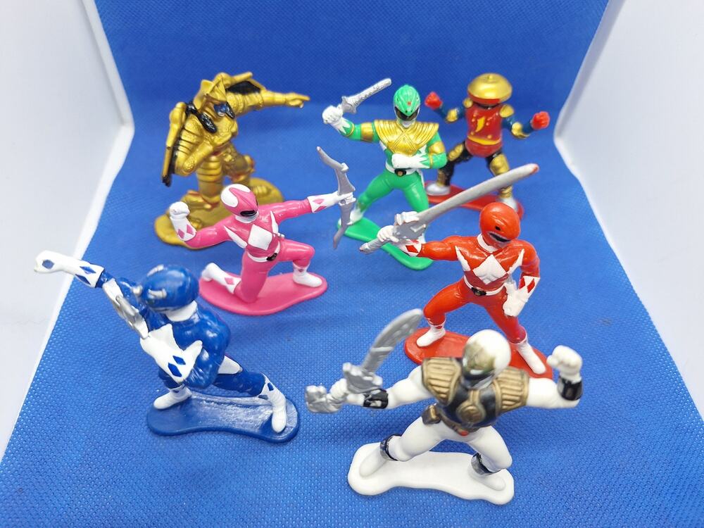 Vintage '93-94 Bandai Mighty Morphin Power Rangers PVC Figure Lot Goldar Rangers